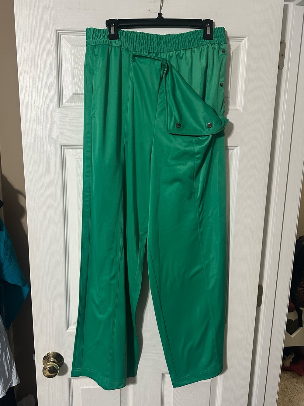 KBB Flap-waist Track Pants- size Medium